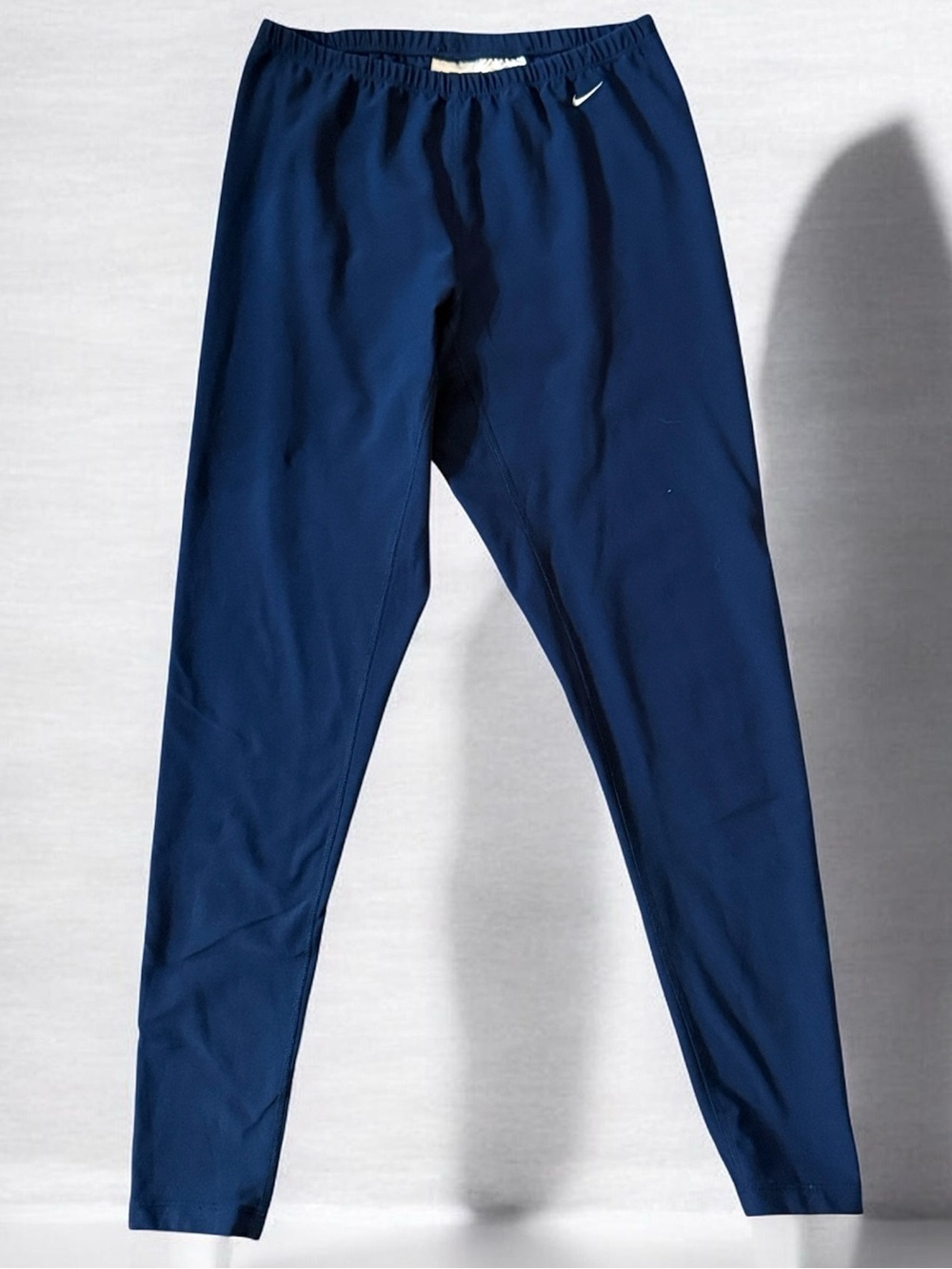 Nike Women’s Dark Blue Athletic Leggings!